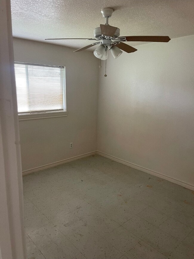 Primary Photo - 411 Tennessee St