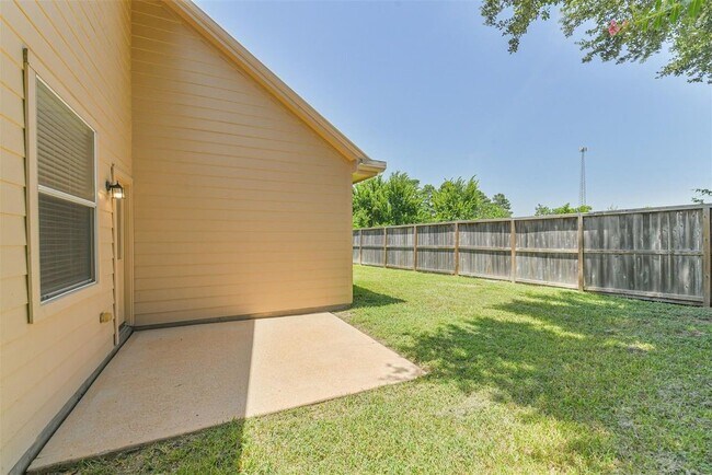 Building Photo - 2922 Lemmingham Dr