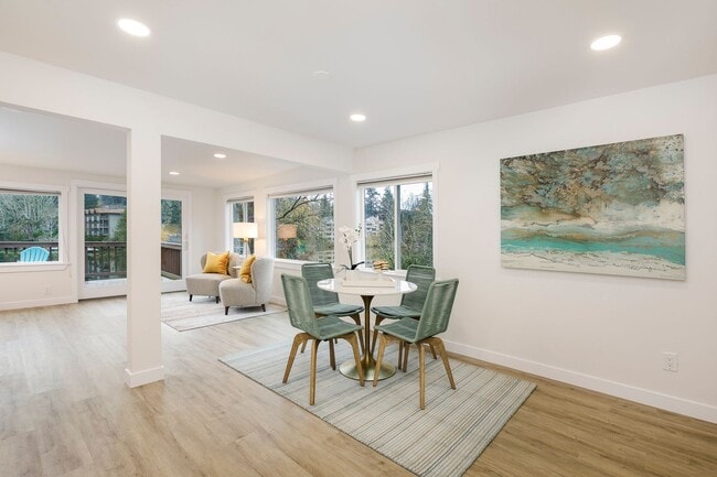 Building Photo - JENSEN DUPLEX