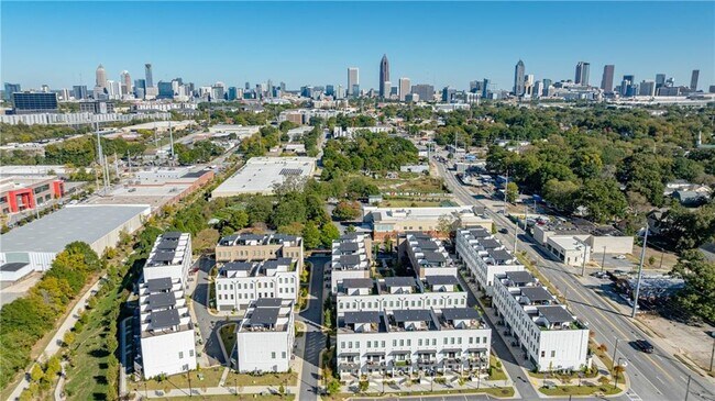 Building Photo - 1032 Robert Smalls Wy