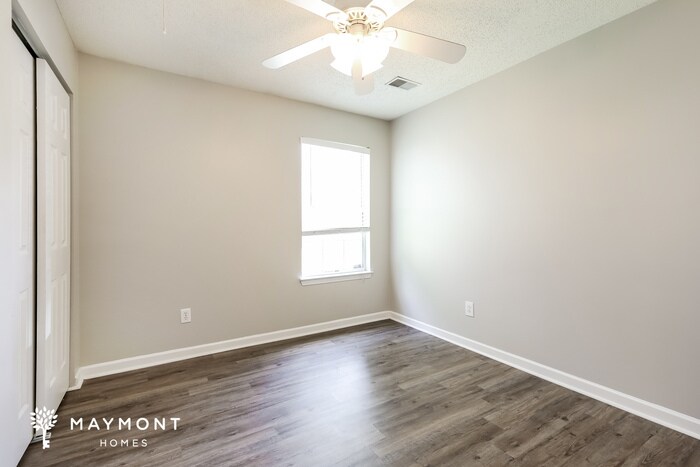 Building Photo - 313 Hampton Ridge Dr