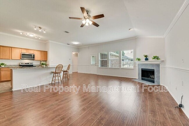 Building Photo - 1004 Trickham Dr