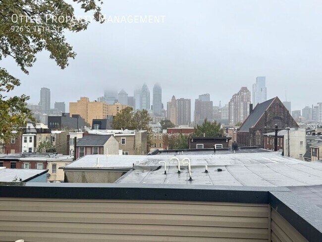 Building Photo - 926 S 15th St