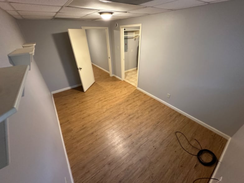 Building Photo - 1644 FM 1696