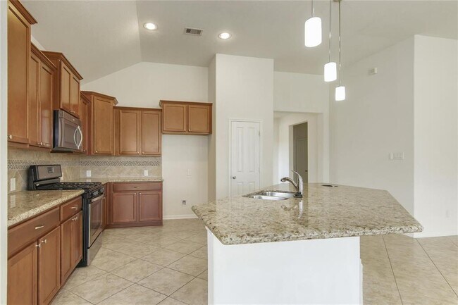 Building Photo - 16402 Lanesborough Dr