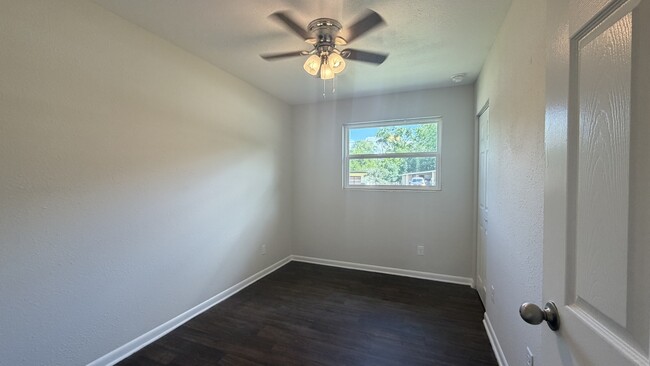 Building Photo - 8534 Addison Rd