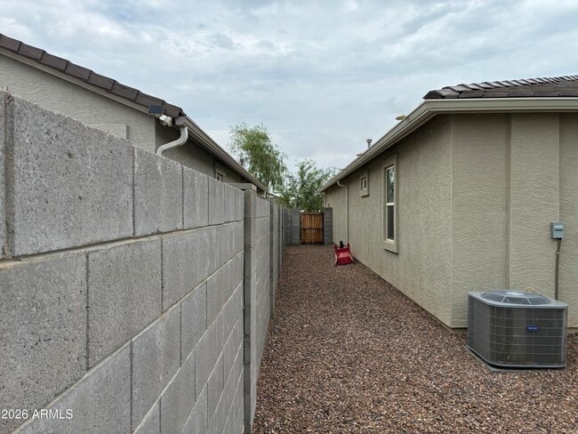 Building Photo - 18357 W Artemisa Ave