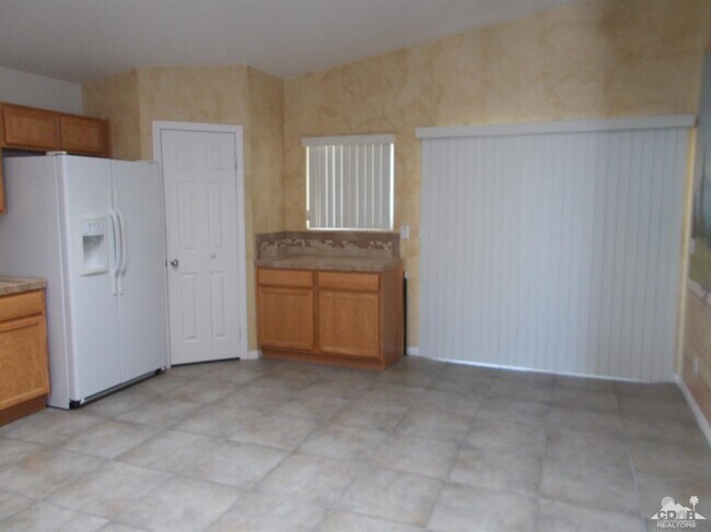 Building Photo - 9641 Vista Del Valle