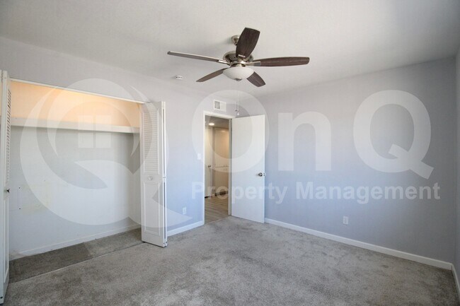 Building Photo - 8838 N 42nd Ave