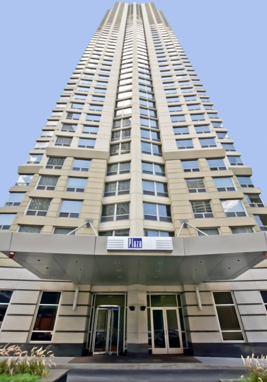 Building Photo - 440 N Wabash Ave