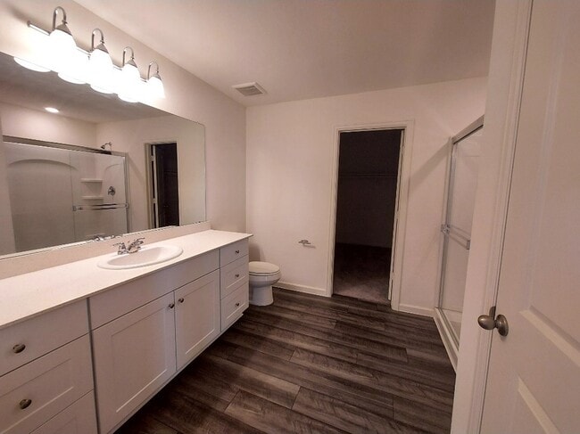 Building Photo - 1024 Long Bay Ct