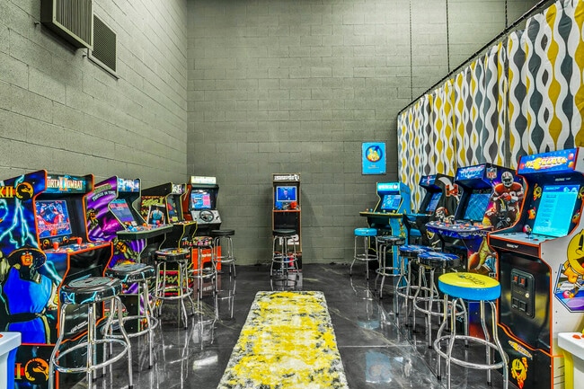 Building Photo - 41370 Sparkey Way