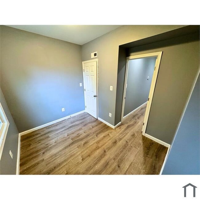 Building Photo - 1712 R St SE