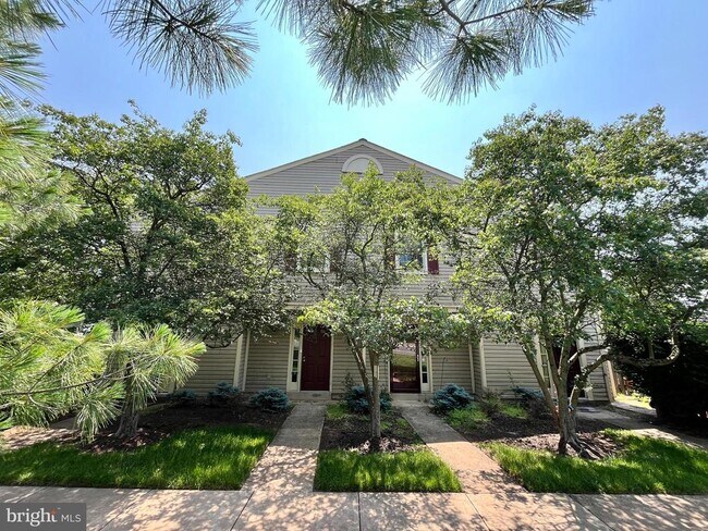 Building Photo - 7572 Belle Grae Dr