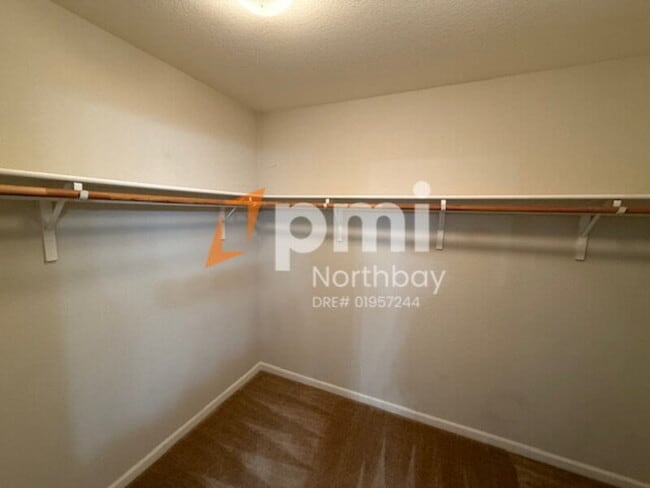 Building Photo - 1275 Dartmouth Cir