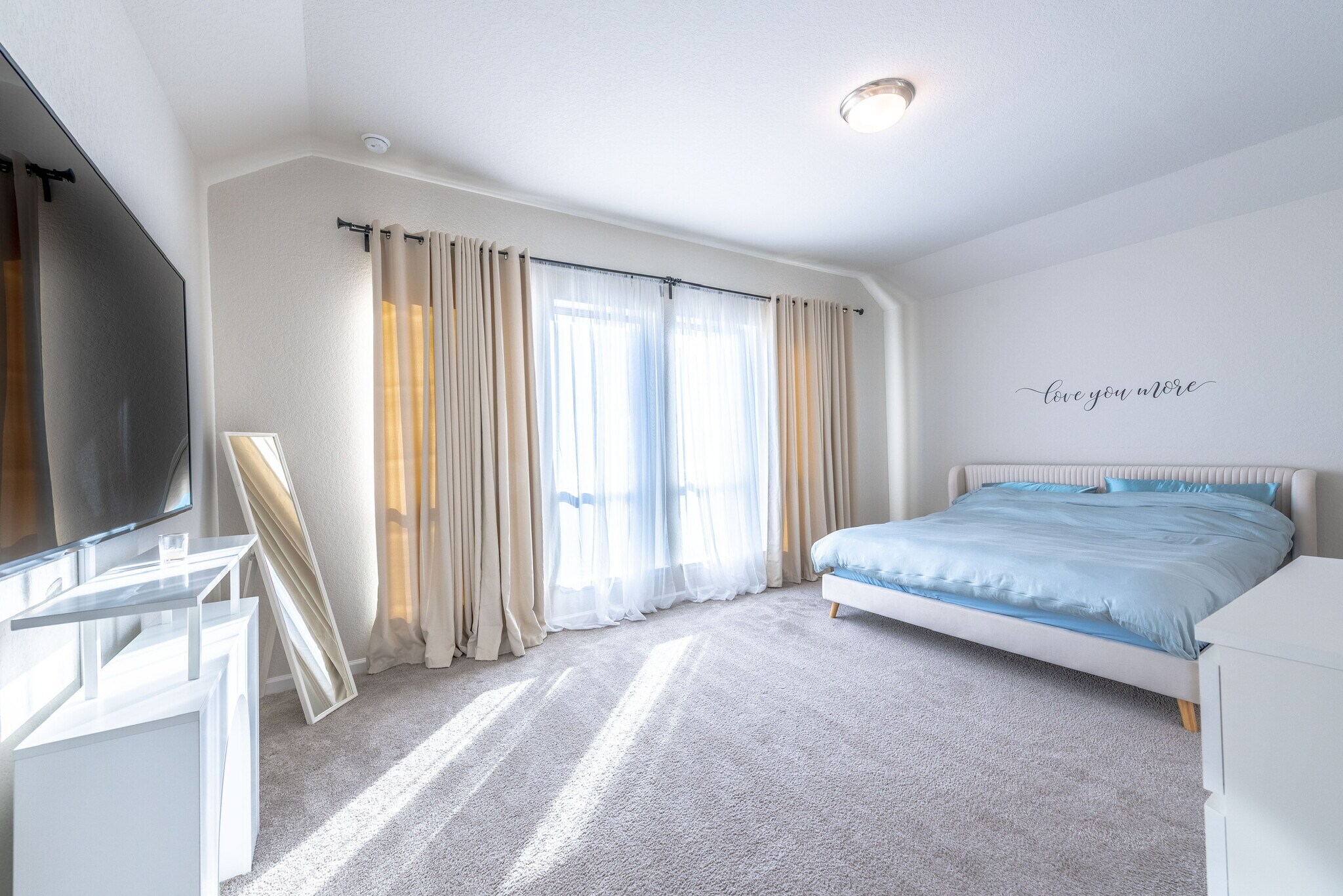 Building Photo - 14336 Apache Wls