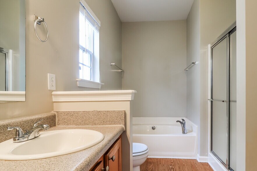 Building Photo - 4639 Liberty Square Dr