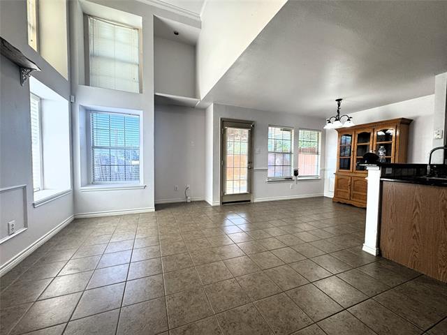 Building Photo - 3951 Fernando Dr