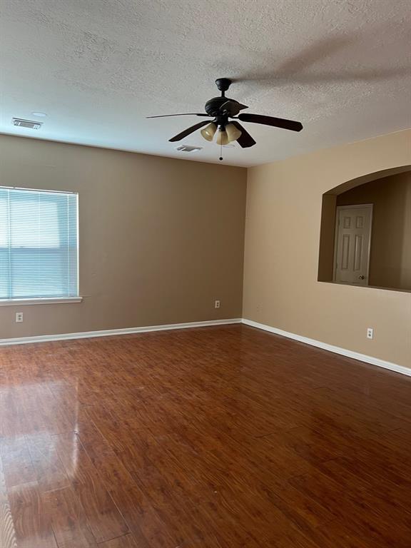 Building Photo - 9642 Weldridge Dr