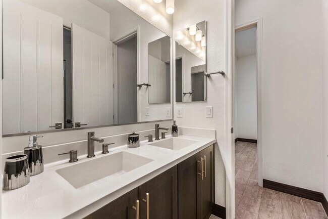 Building Photo - 10437 E Monterra Way