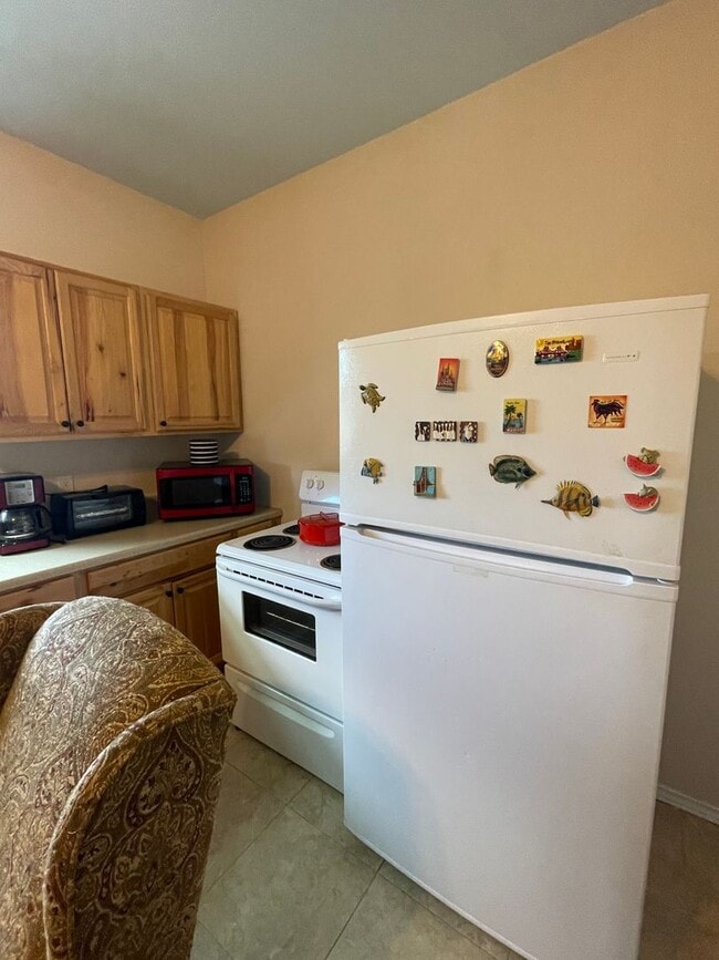 Building Photo - NEW ON MARKET (PRICE DROP!!)