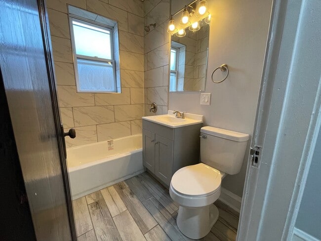 Building Photo - 4247 W Division St