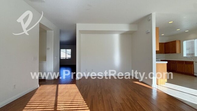 Building Photo - 13171 La Crescenta Ave