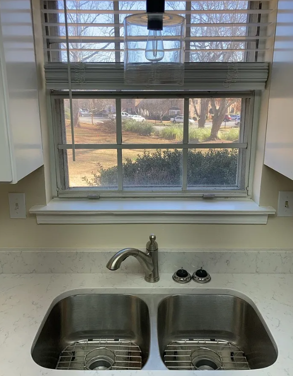 Building Photo - 1 Bedroom in Greenville