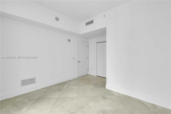 Building Photo - 3131 NE 188th St