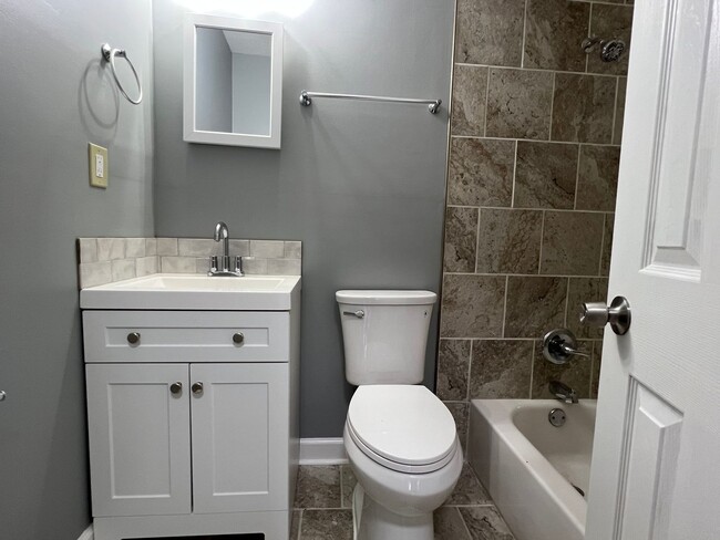 Building Photo - Home for Rent in Montgomery