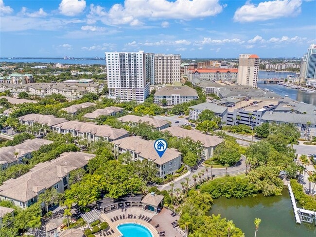 Building Photo - 740 Mainsail Dr