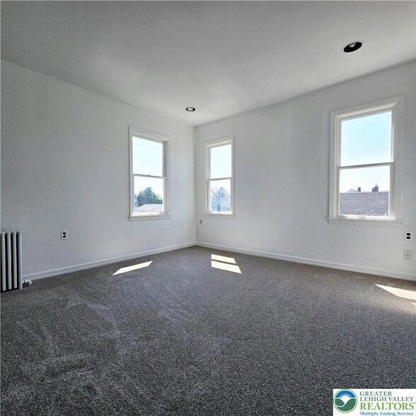 Building Photo - 202 W Pennsylvania Ave