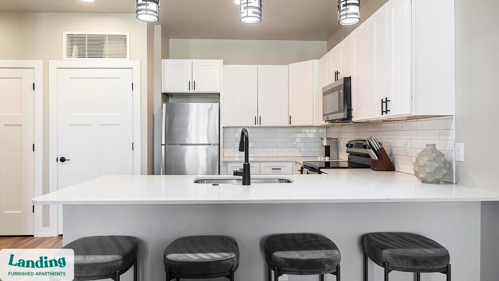 Building Photo - 2445 Estrella Pkwy