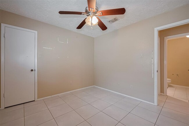 Building Photo - 13126 Kingsmill Dr