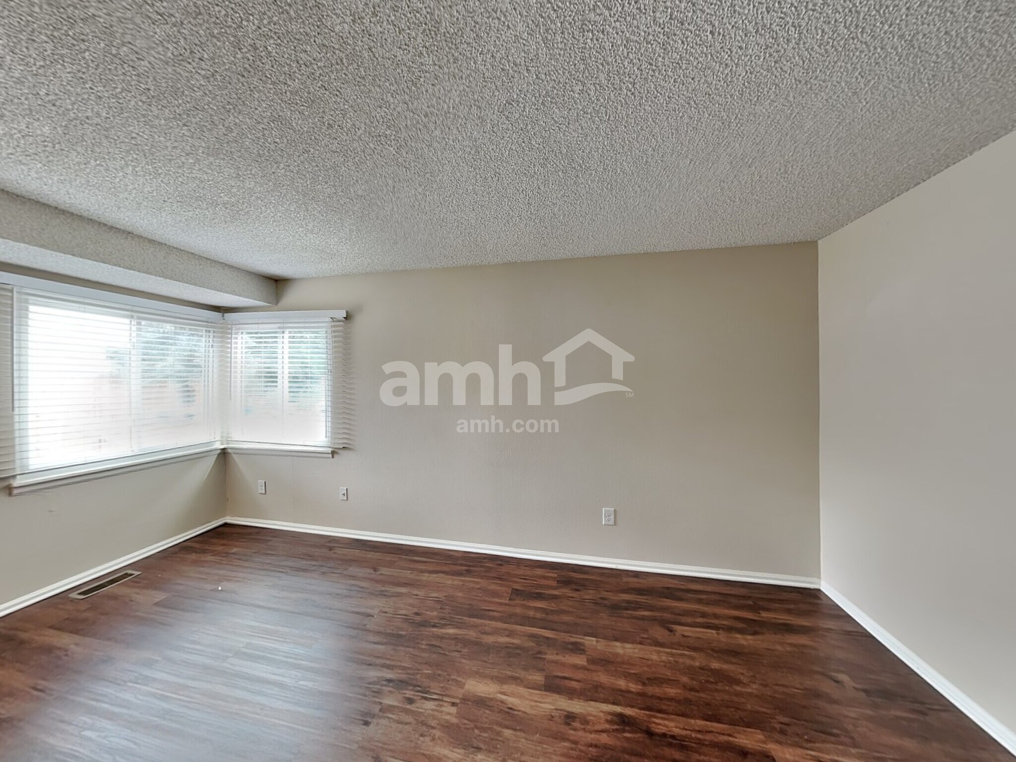 Building Photo - 4112 S Cathay Way
