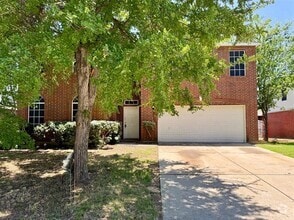 Building Photo - 8005 Hidden Path Ln