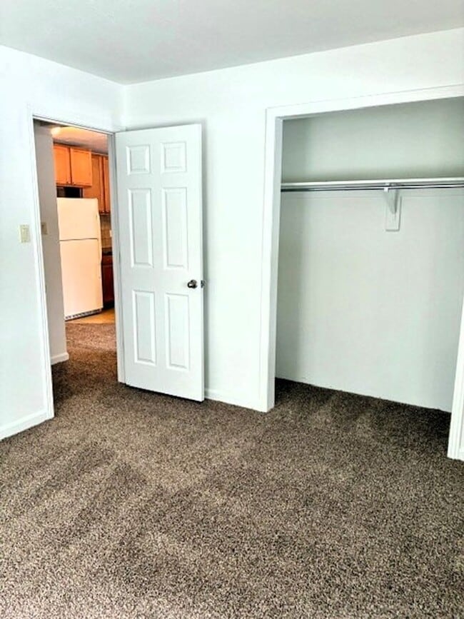 Building Photo - Long Term Rental- Dillon Valley East H 104