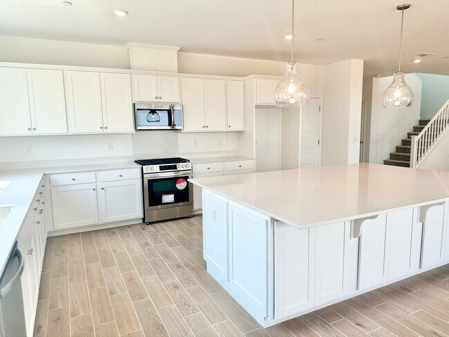 Building Photo - BRAND NEW 5/3 Lennar In Riverstone Community