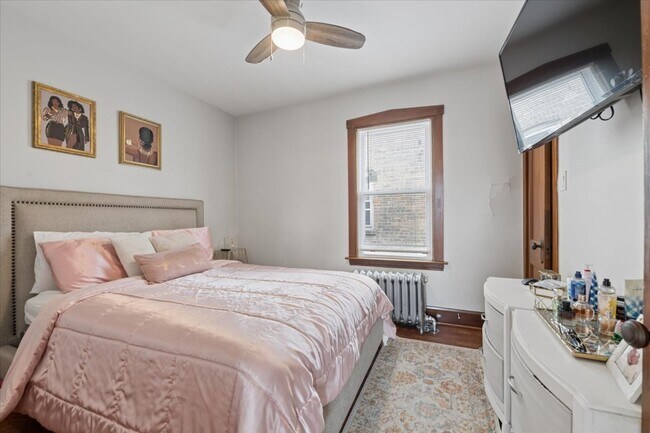 Building Photo - 1341 Ridgeland Ave