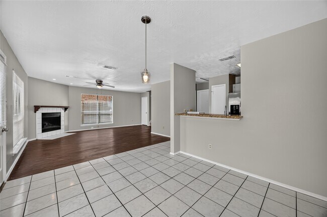 Building Photo - 13610 Repa Ln