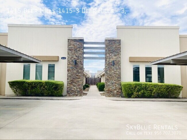Building Photo - 1415 Deer Hls