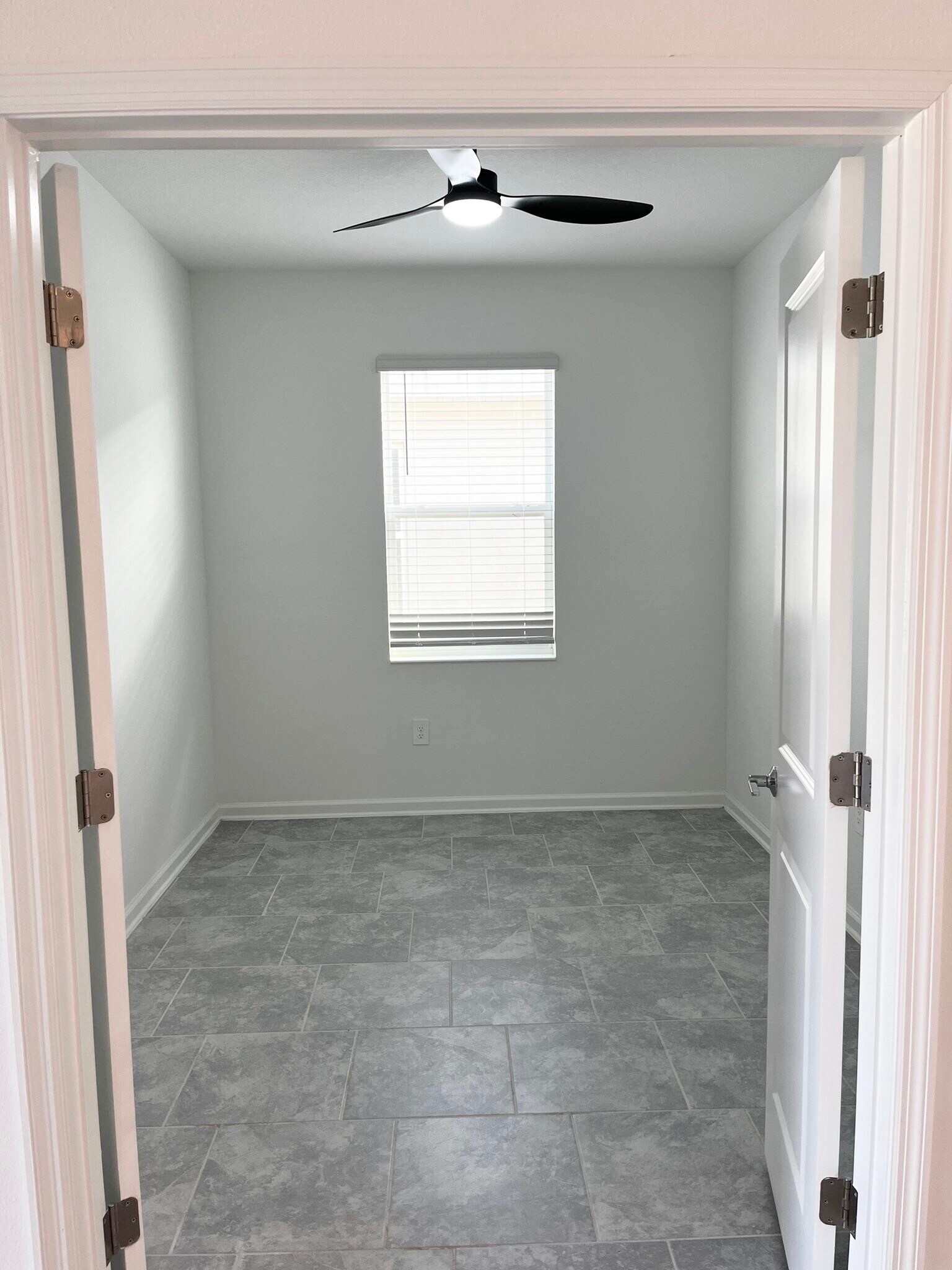 Building Photo - 8979 Chipping Square Ln