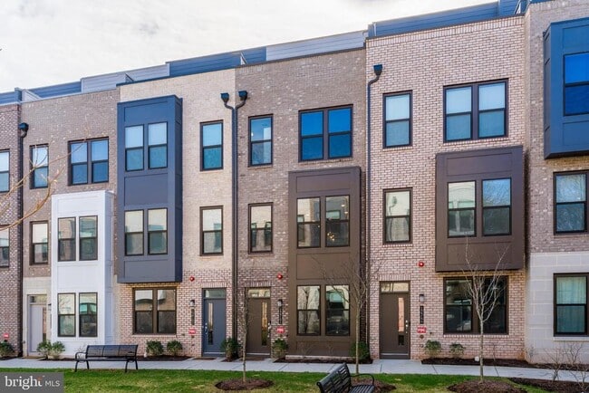 Building Photo - 12742 Verdant Wy