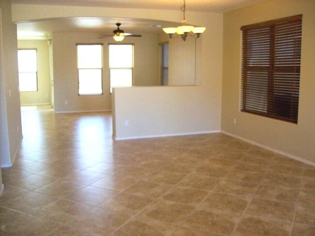 Building Photo - 2333 W Mila Way