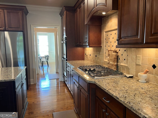 Building Photo - 7955 Magnolia Square