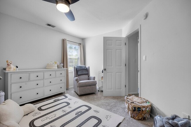 Building Photo - Bright. Spacious. Virginia Beach.