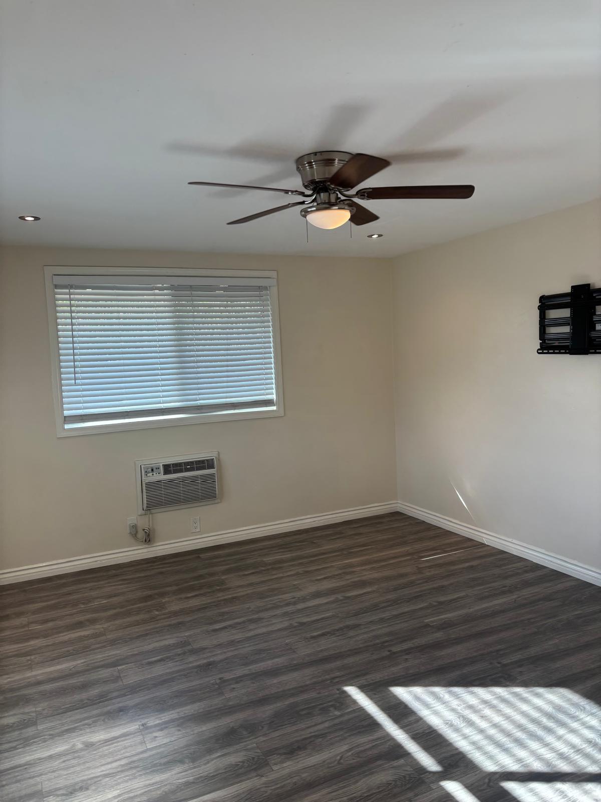 Building Photo - 3569 N E St