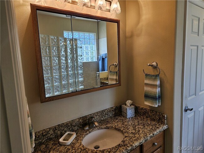 Building Photo - 1369 W Diamond Shore Loop