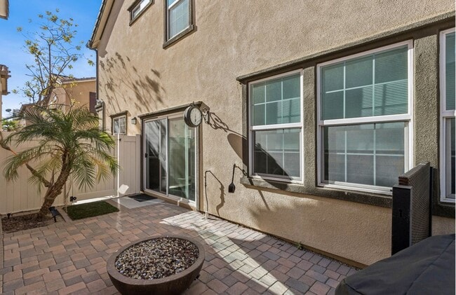 Building Photo - 20507 Sugarberry Ct