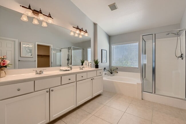 Building Photo - Southwest Home for Rent